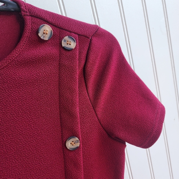 Shein Girls Short Sleeves Dress Textured Stretch Button Detail Midi Sz 11-12 Y - Picture 3 of 10